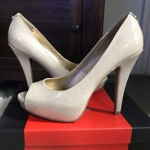 G by Guess Nude Heels size 9